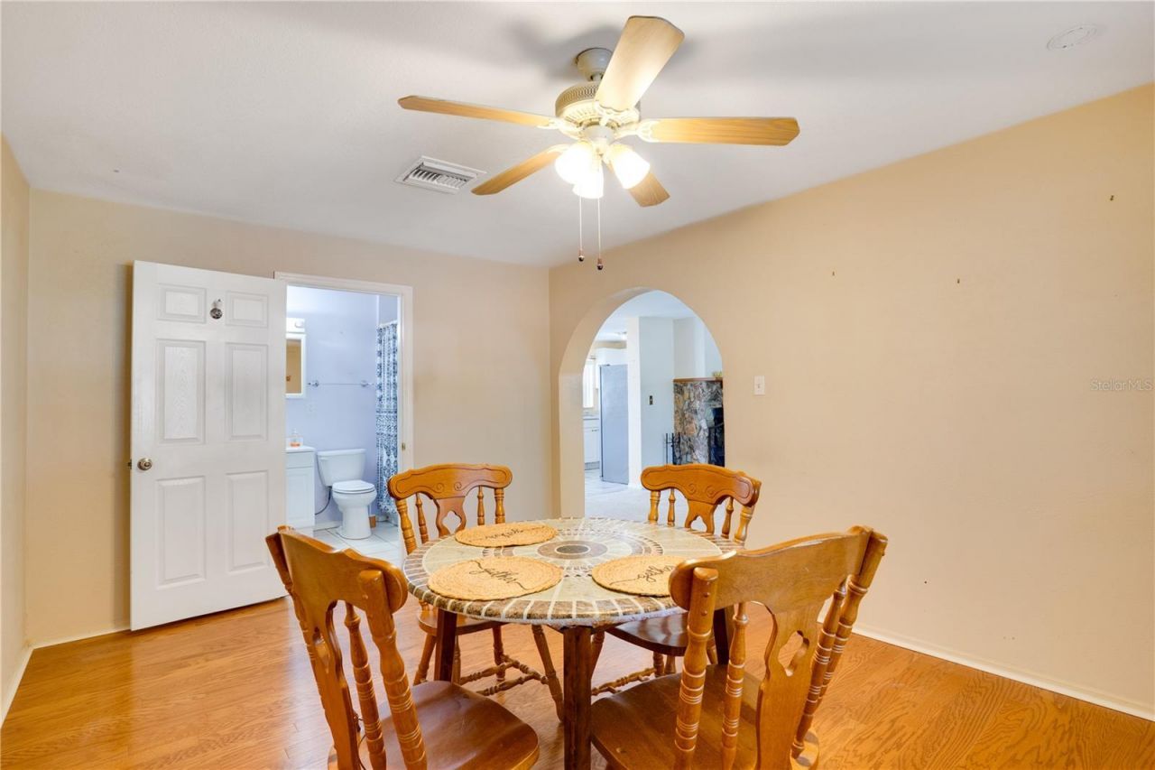 2817 49th Street N, Saint Petersburg, FL 33710 Photo