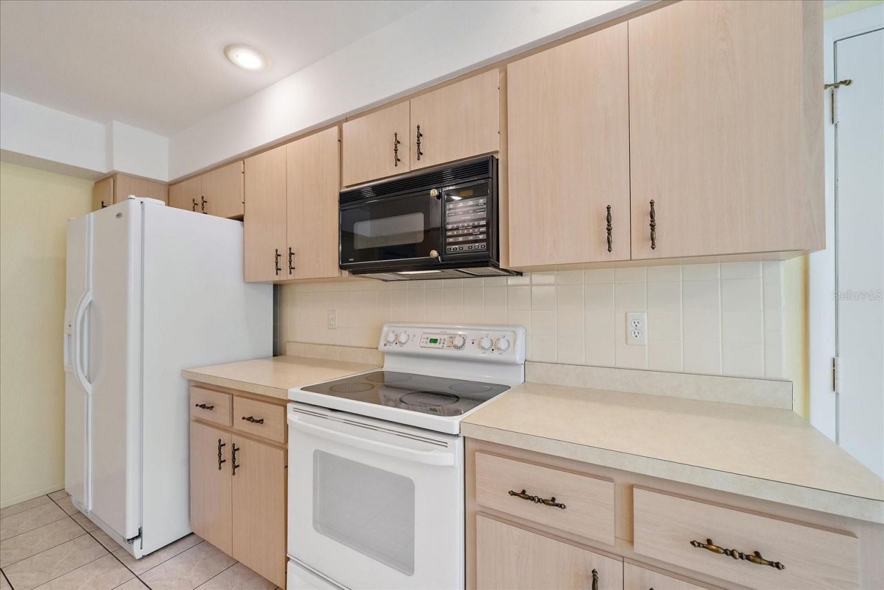 3527 52nd Avenue W, Bradenton, FL 34210 Photo