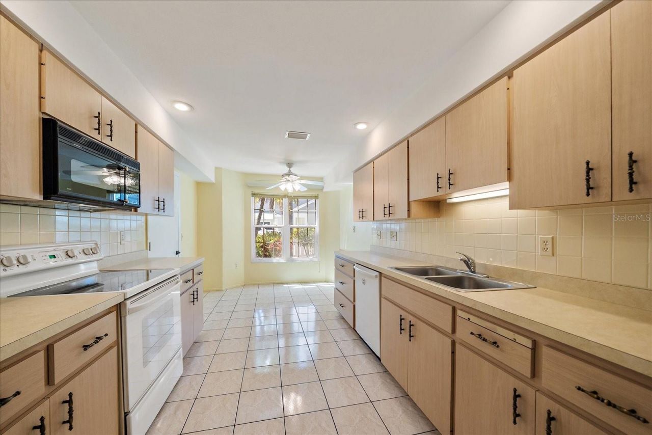 3527 52nd Avenue W, Bradenton, FL 34210 Photo