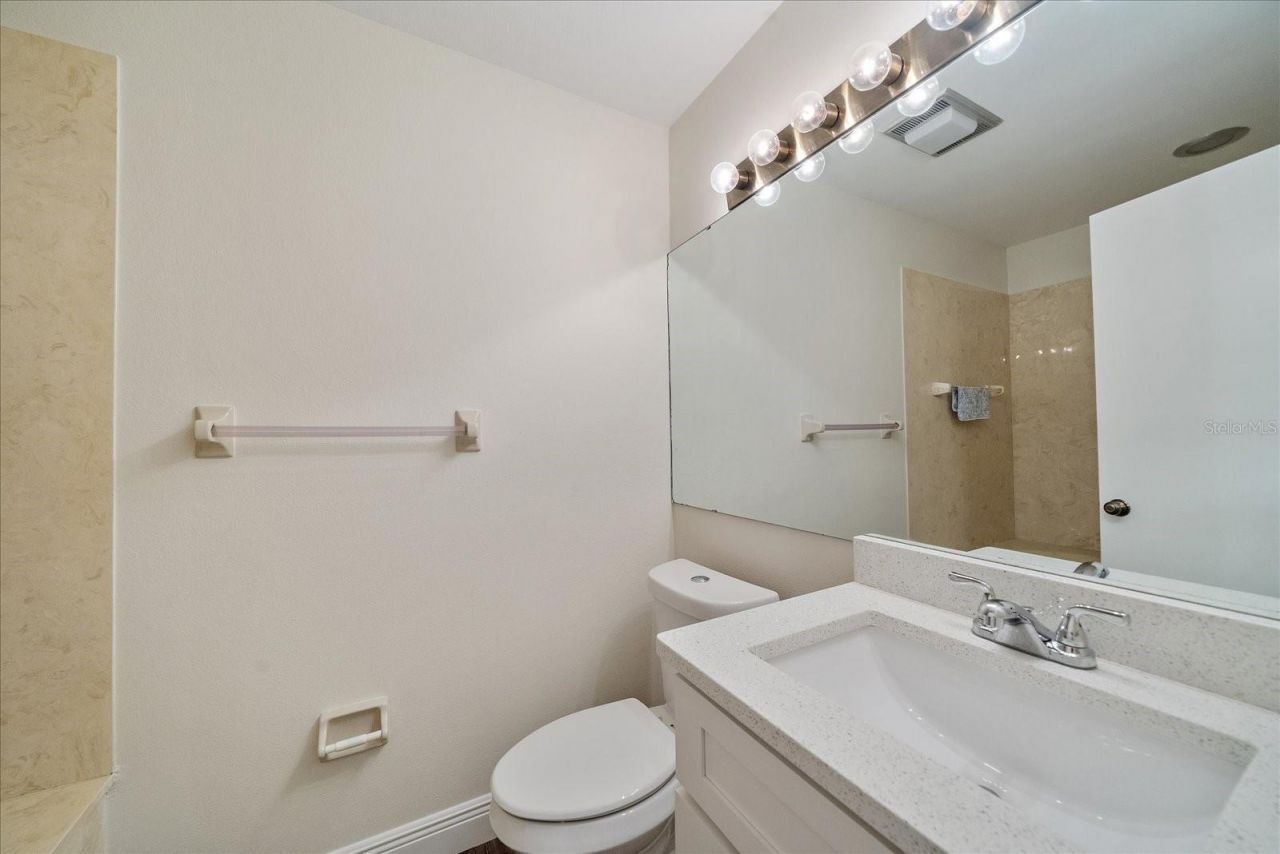 3527 52nd Avenue W, Bradenton, FL 34210 Photo