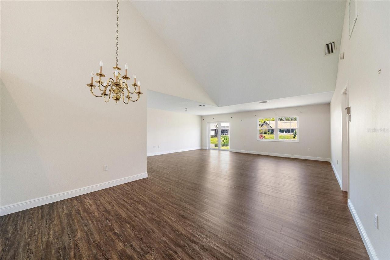 3527 52nd Avenue W, Bradenton, FL 34210 Photo