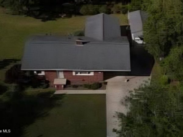 214 E Bladen Street, Bladenboro, NC 28320