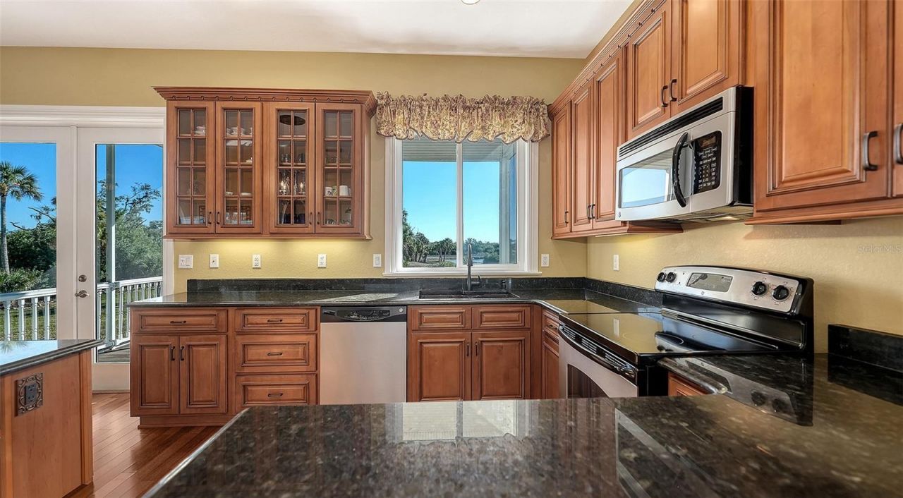 925 Bayshore Drive, Terra Ceia, FL 34250 Photo