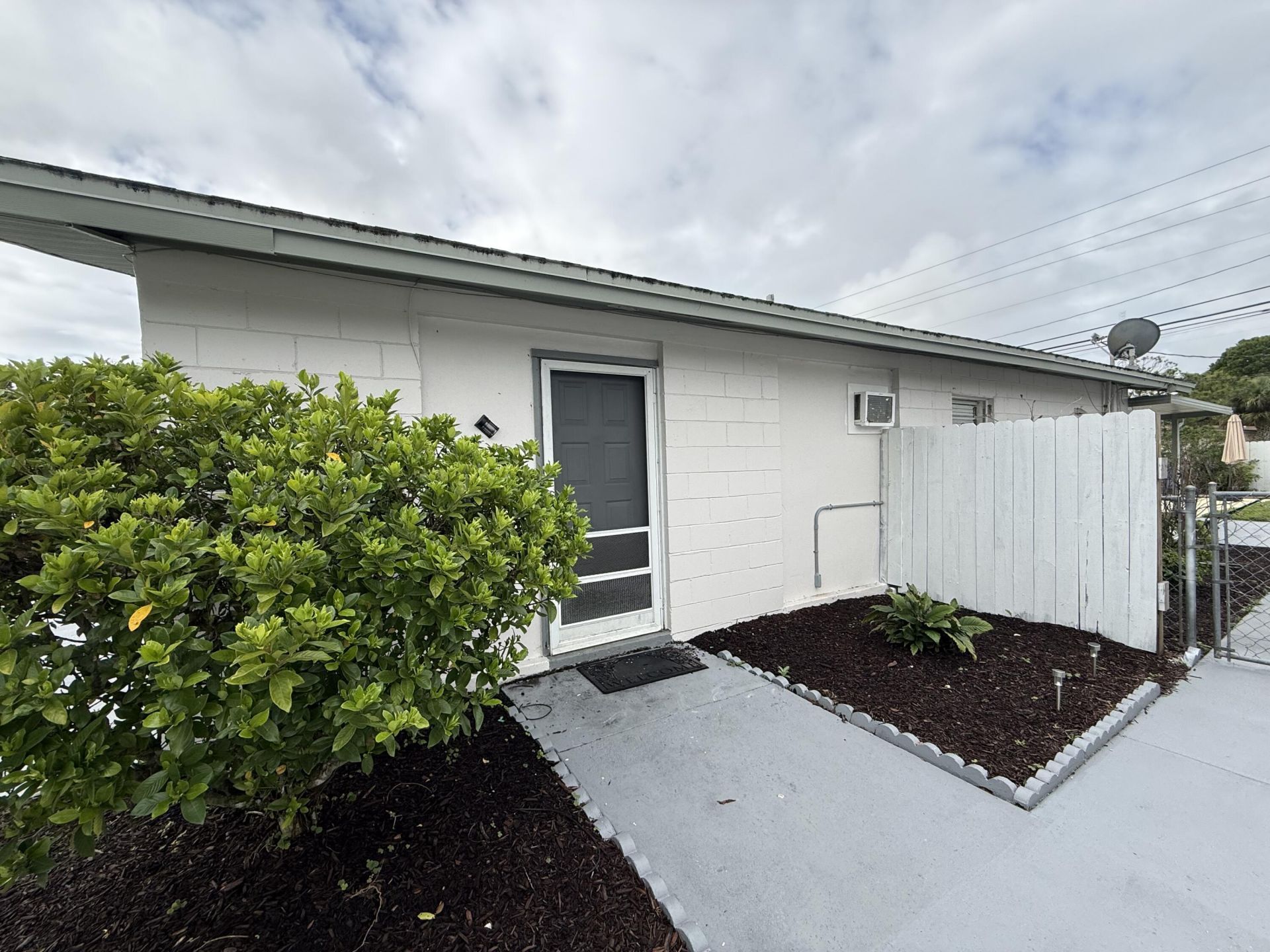 2503 Chesterfield Drive, Fort Pierce, FL 34982 Photo
