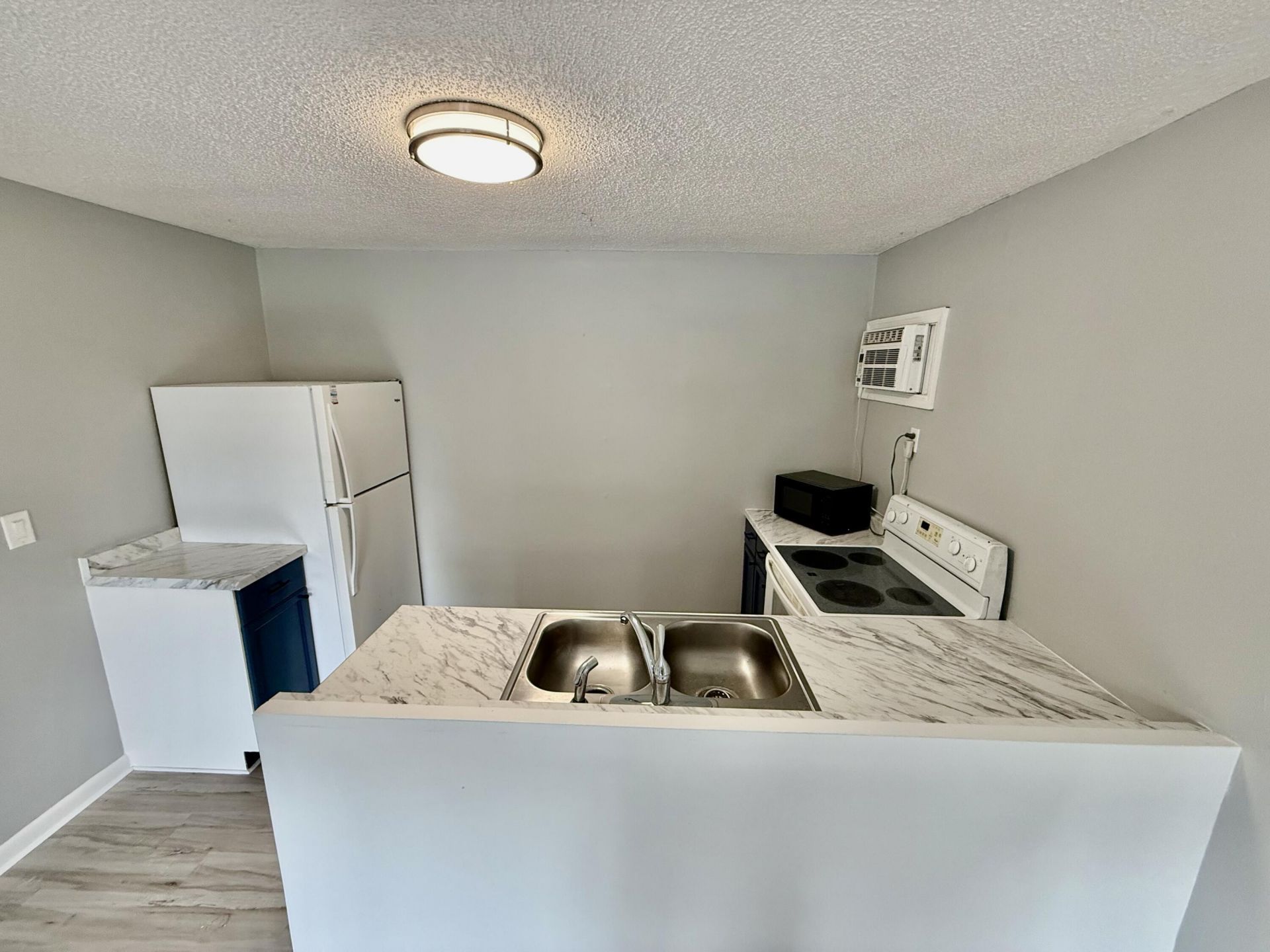 2503 Chesterfield Drive, Fort Pierce, FL 34982 Photo