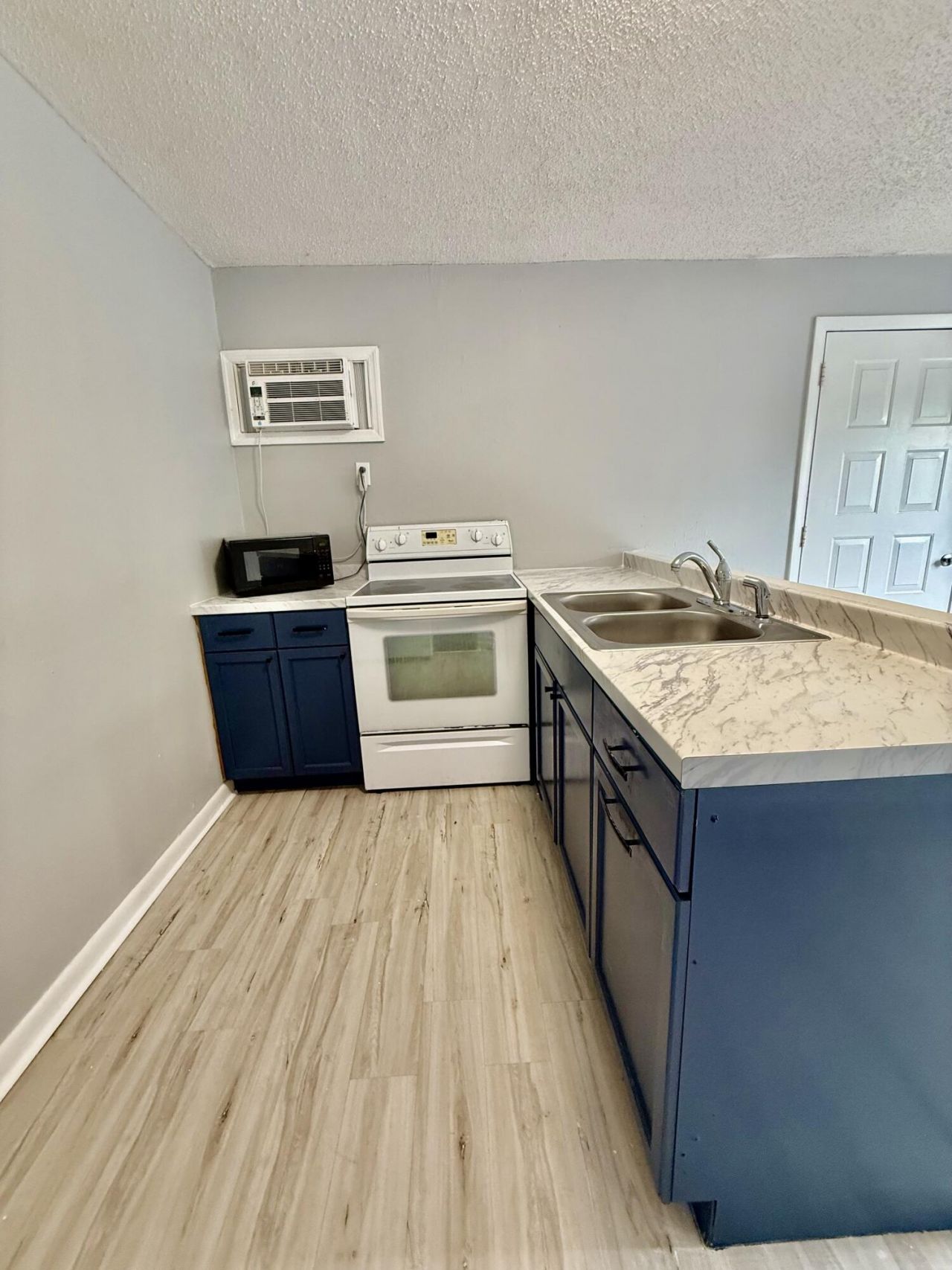 2503 Chesterfield Drive, Fort Pierce, FL 34982 Photo