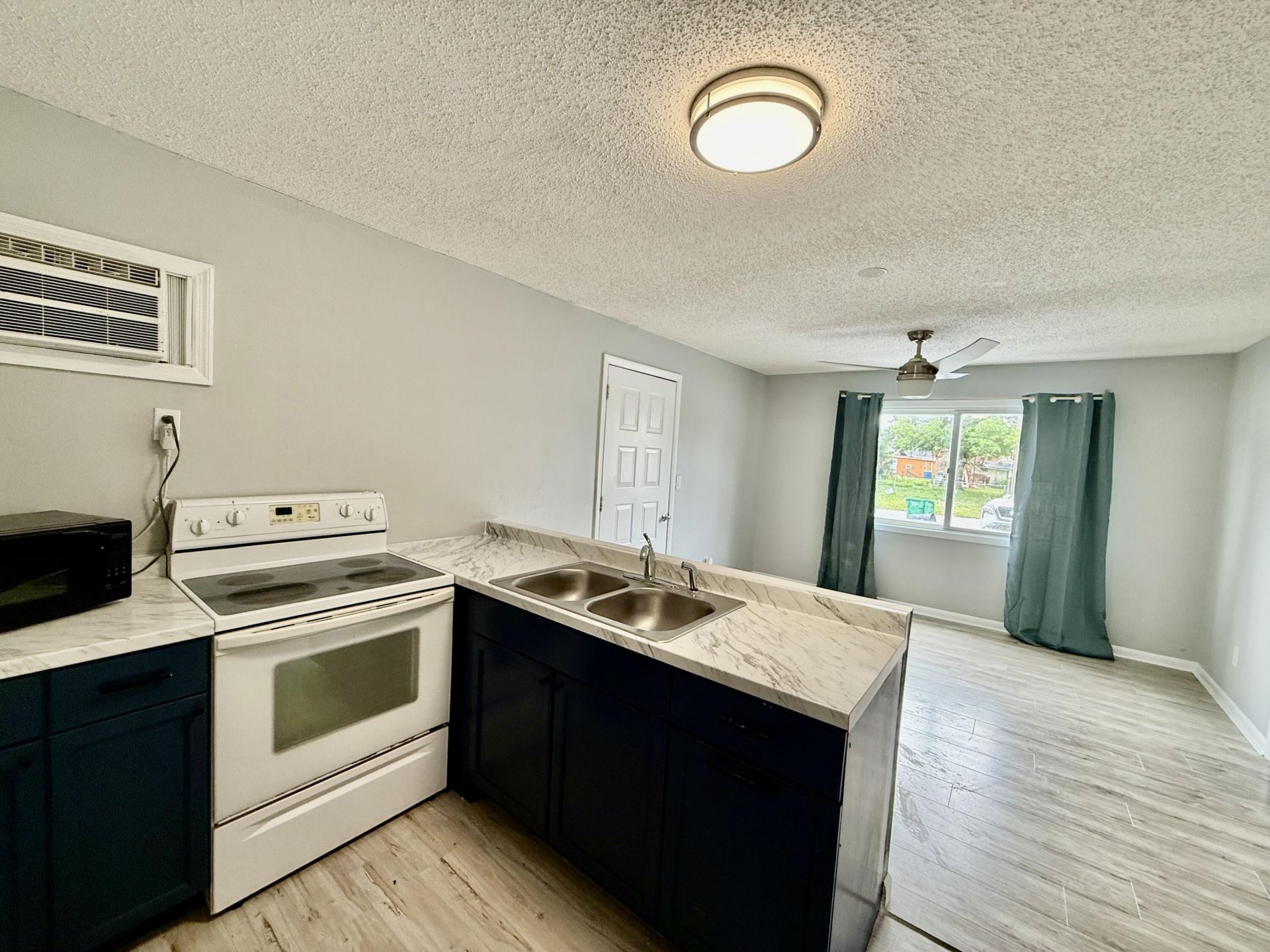 2503 Chesterfield Drive, Fort Pierce, FL 34982 Photo