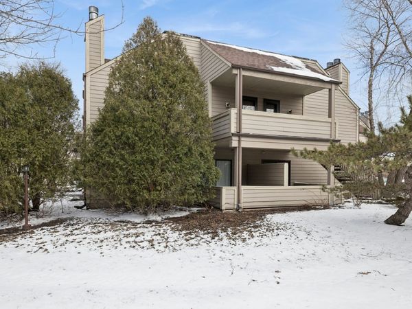 2930 Frontenac Street, Unit 207, North Chicago, IL 60064