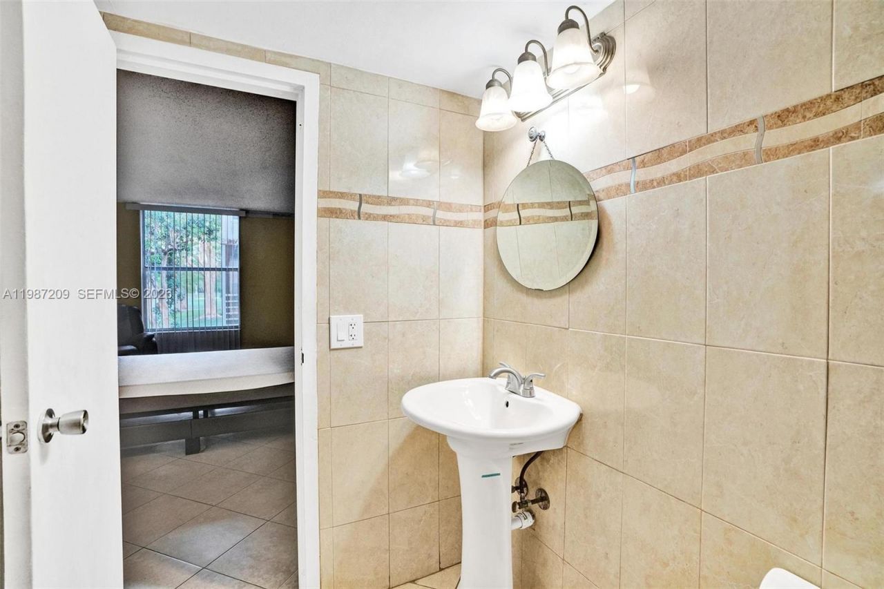 8301 Sands Point Blvd , Unit S205, Tamarac, FL 33321 Photo