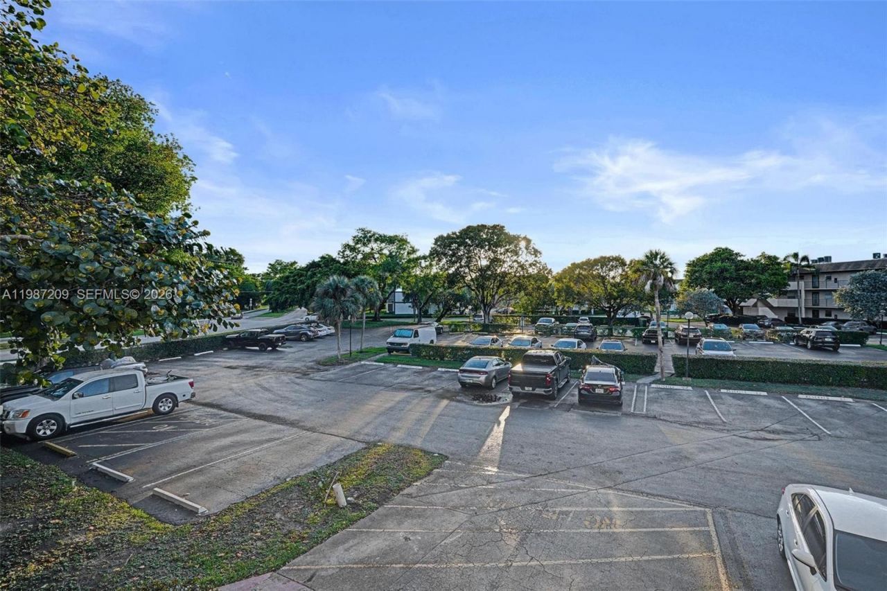 8301 Sands Point Blvd , Unit S205, Tamarac, FL 33321 Photo