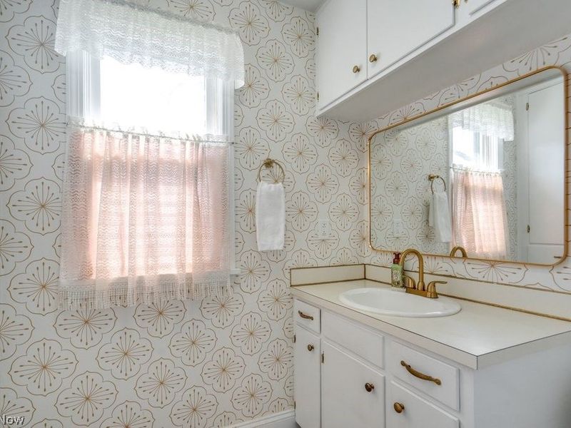 1216 W Market Street, Orrville, OH 44667 Photo 11