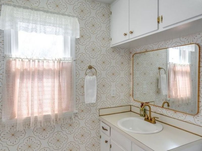 1216 W Market Street, Orrville, OH 44667 Photo 12