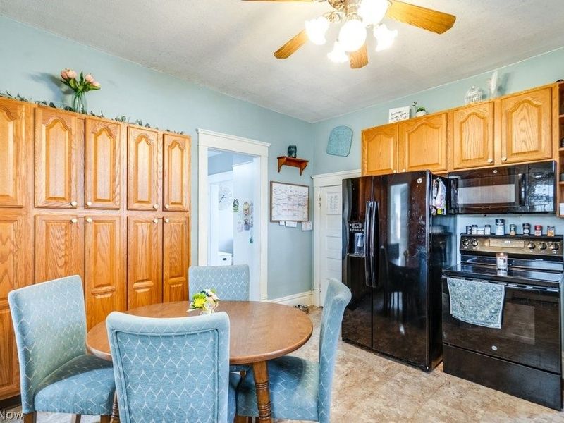 1216 W Market Street, Orrville, OH 44667 Photo 17