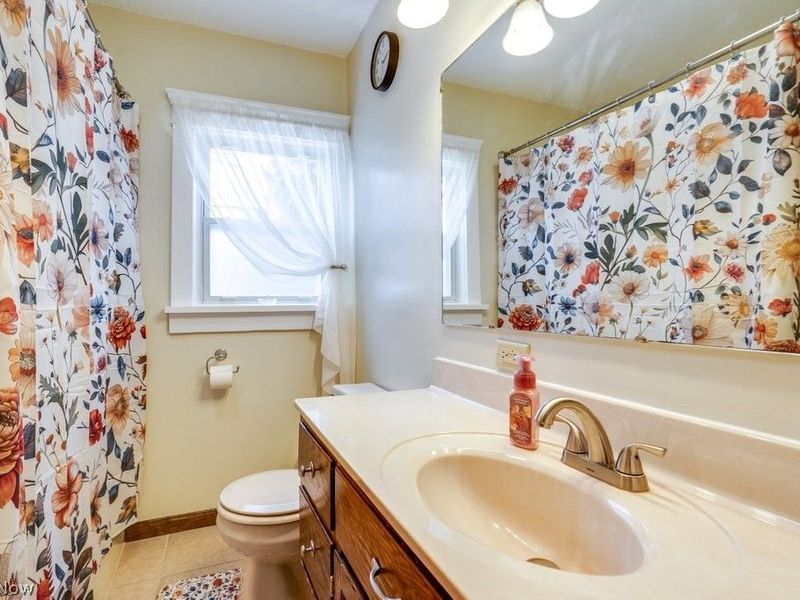 1216 W Market Street, Orrville, OH 44667 Photo 23