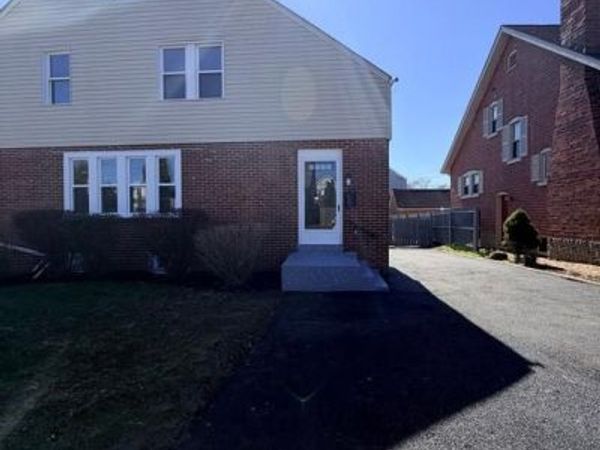 402 GROVE AVENUE, WILMINGTON, DE 19809