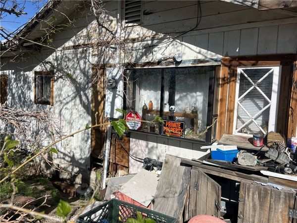 30837 235th E, Llano, CA 93544