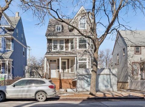 Main Photo