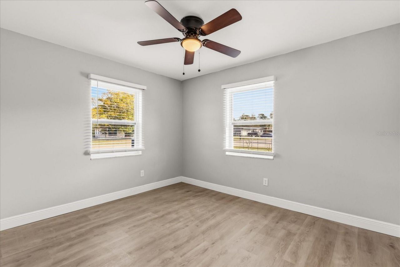 930 Radcliff Street , Deltona, FL 32725 Photo