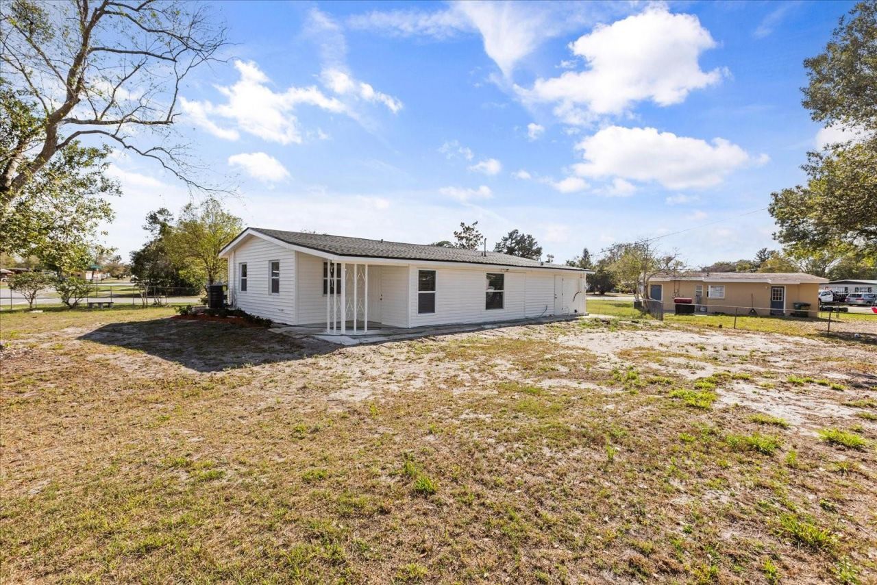 930 Radcliff Street , Deltona, FL 32725 Photo