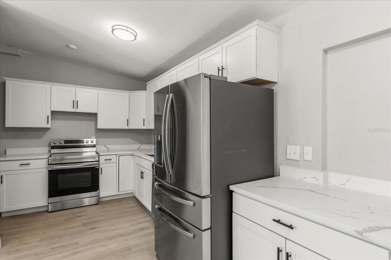 930 Radcliff Street , Deltona, FL 32725 Photo