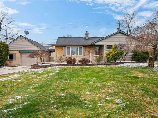 3803 Center Drive , Parma, OH 44134