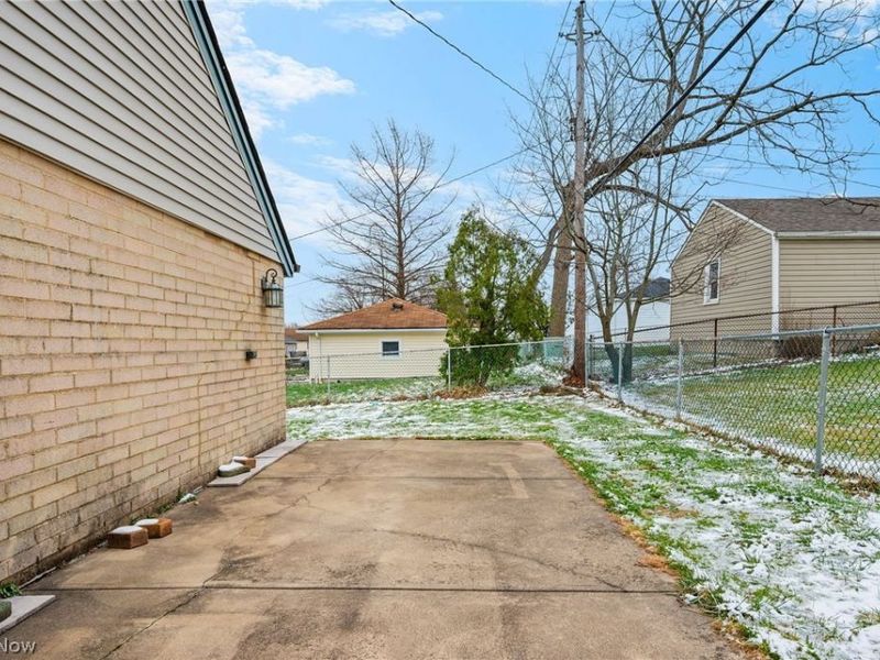 3803 Center Drive, Parma, OH 44134 Photo 5