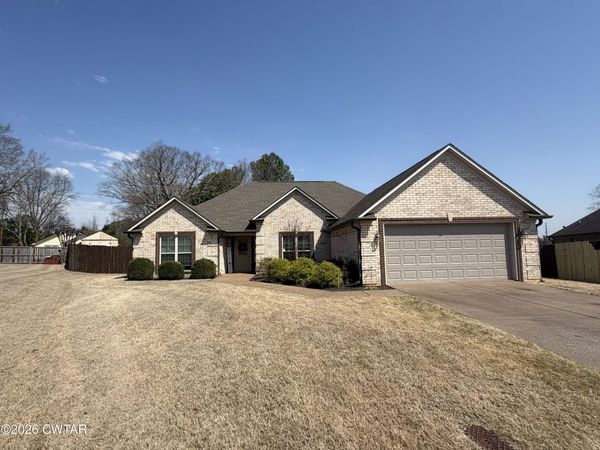 34 Thistledown Cove , Humboldt, TN 38343