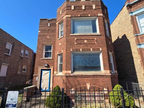 7352 S Langley Avenue , Chicago, IL 60619