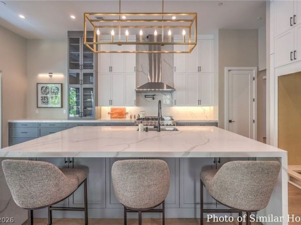 48 Grand Miramar Drive , Henderson, NV 89011