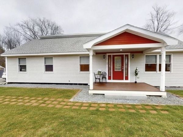 20 Academy Avenue, Atkinson, NH 03811