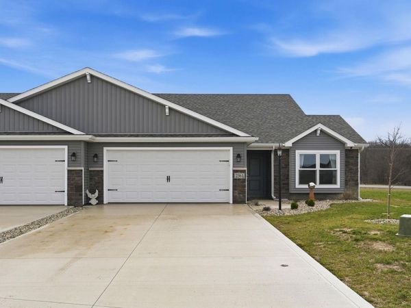 2361 Serenity Court, Auburn, IN 46706