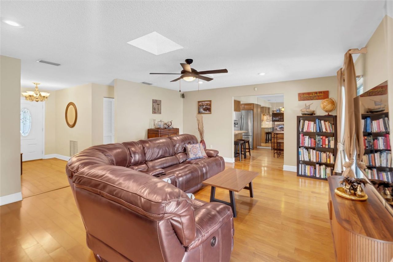 8345 Brandeis Court, Sarasota, FL 34243 Photo