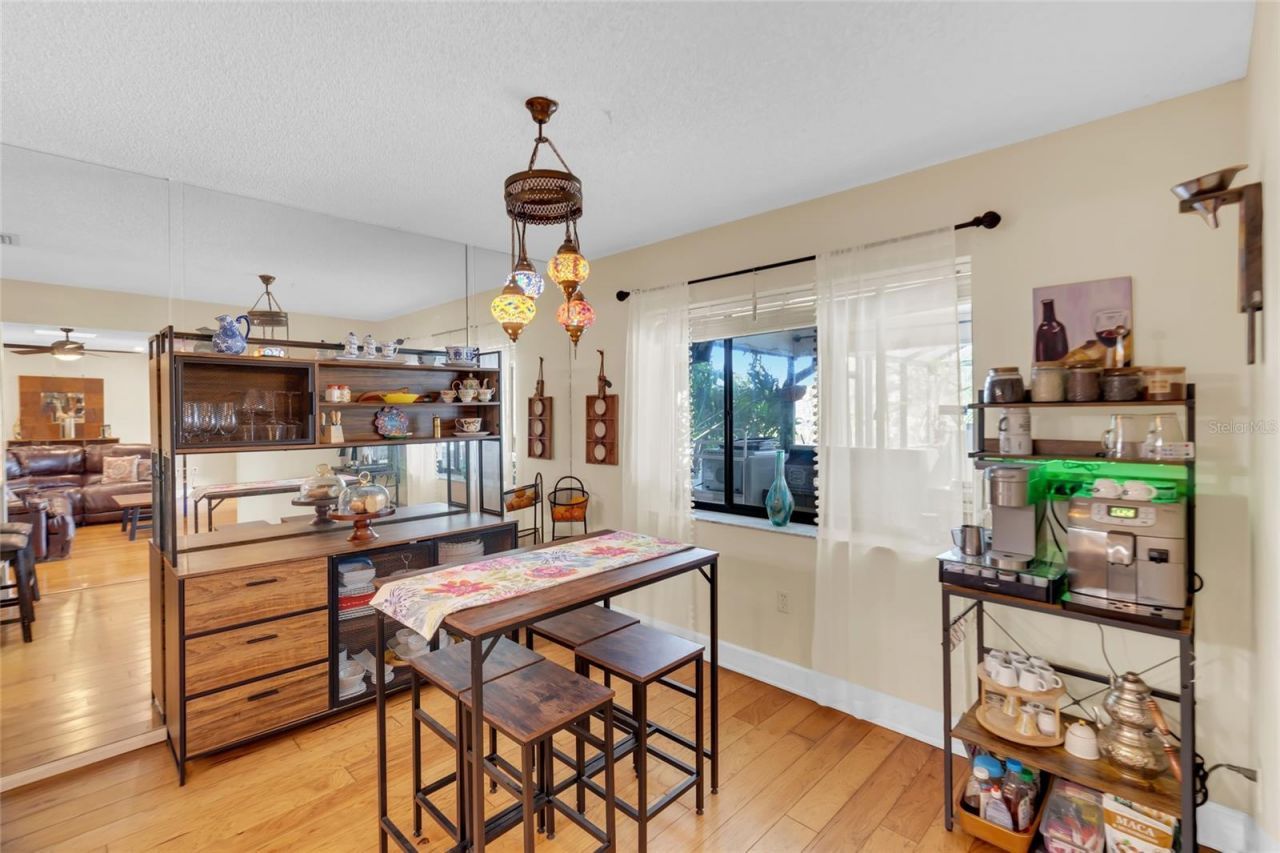 8345 Brandeis Court, Sarasota, FL 34243 Photo