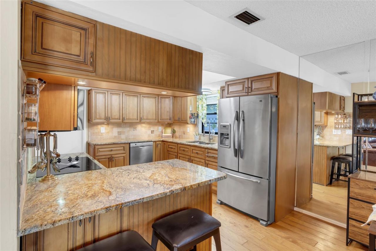 8345 Brandeis Court, Sarasota, FL 34243 Photo