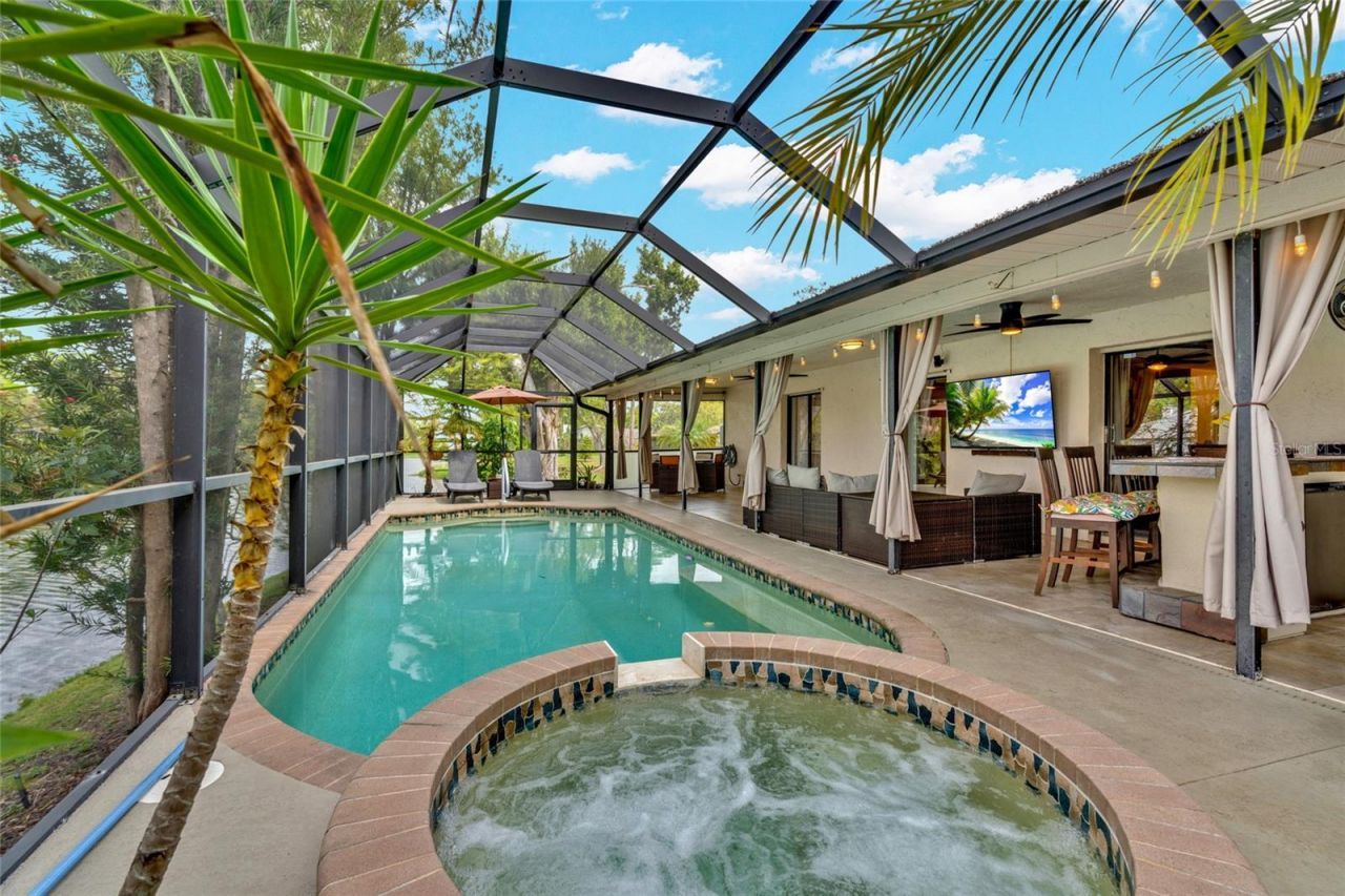 8345 Brandeis Court, Sarasota, FL 34243 Photo