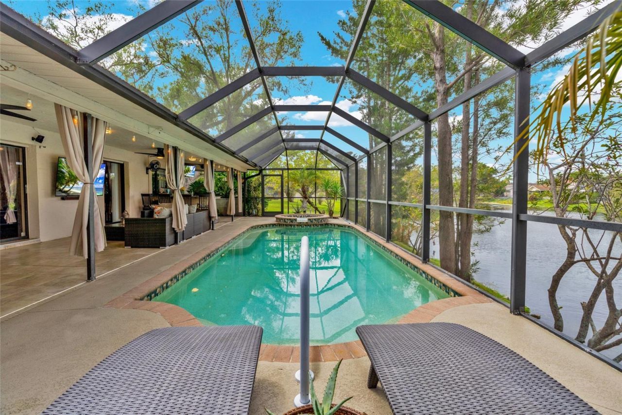 8345 Brandeis Court, Sarasota, FL 34243 Photo