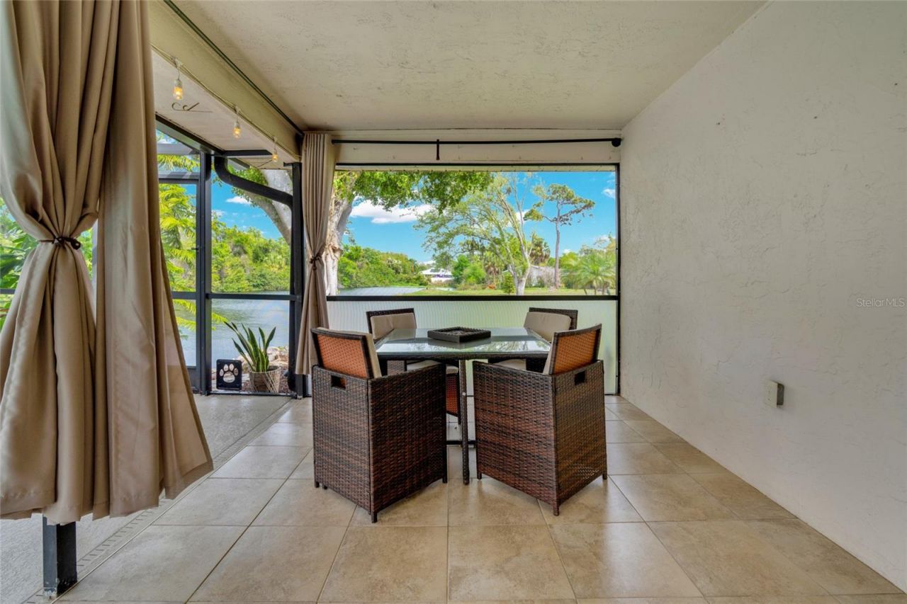 8345 Brandeis Court, Sarasota, FL 34243 Photo