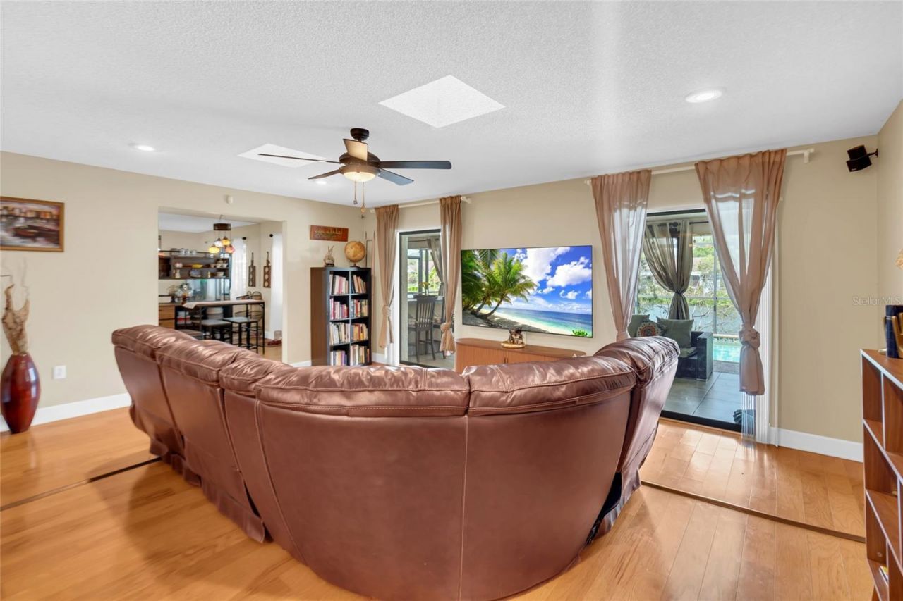 8345 Brandeis Court, Sarasota, FL 34243 Photo