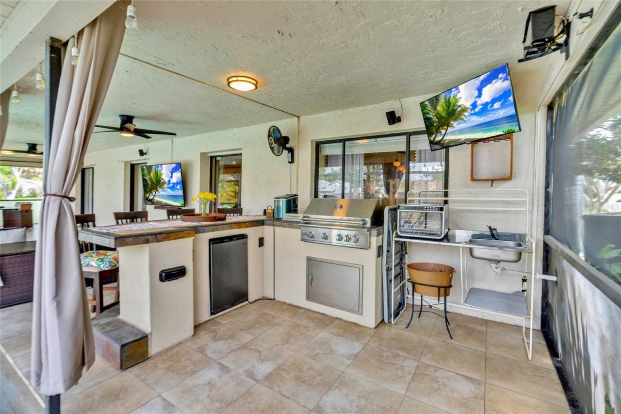 8345 Brandeis Court, Sarasota, FL 34243 Photo