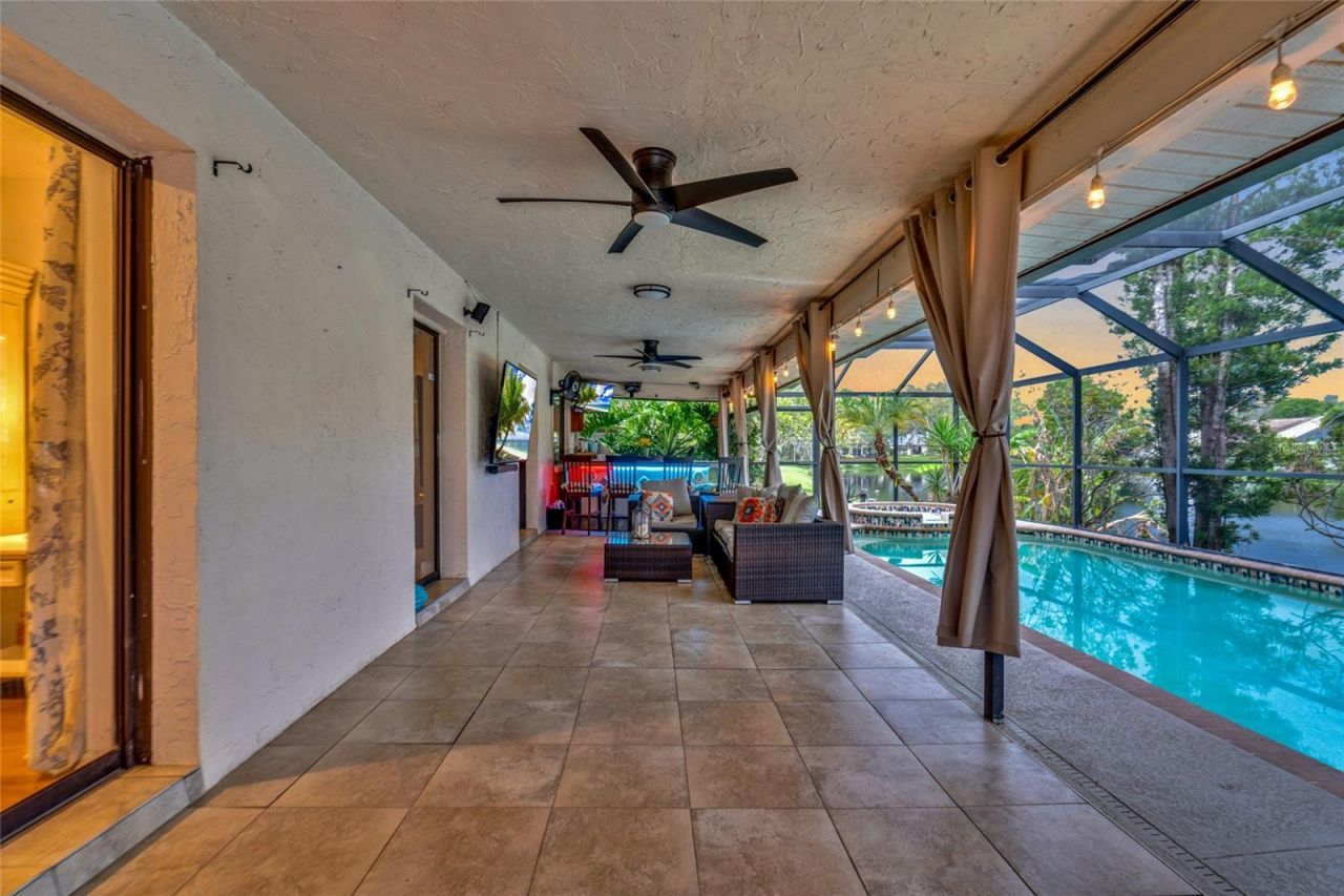 8345 Brandeis Court, Sarasota, FL 34243 Photo