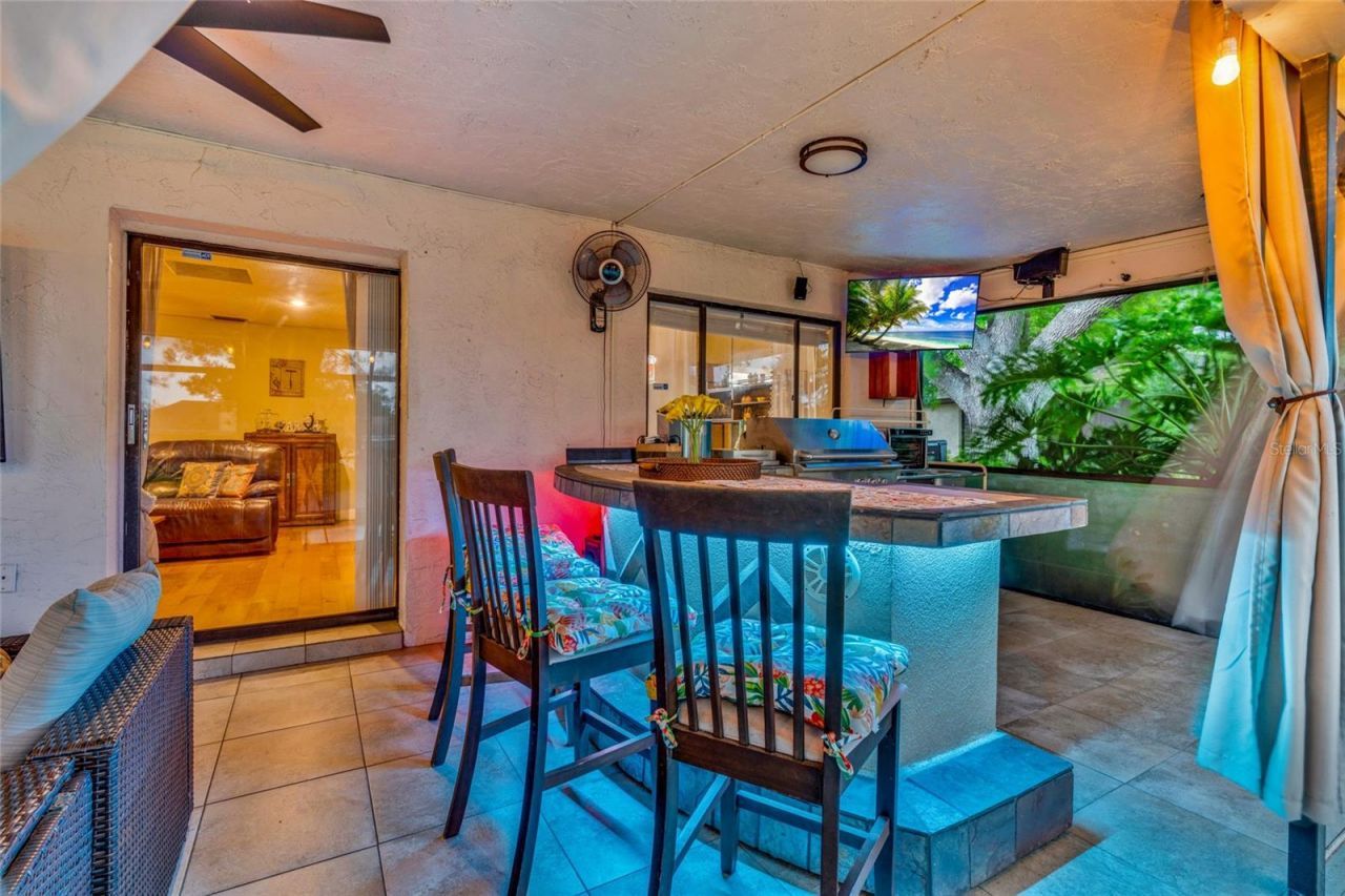 8345 Brandeis Court, Sarasota, FL 34243 Photo