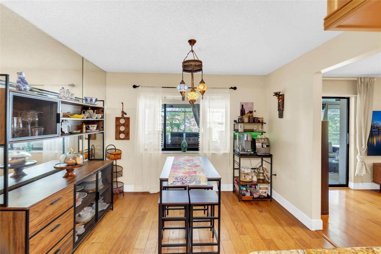 8345 Brandeis Court, Sarasota, FL 34243 Photo