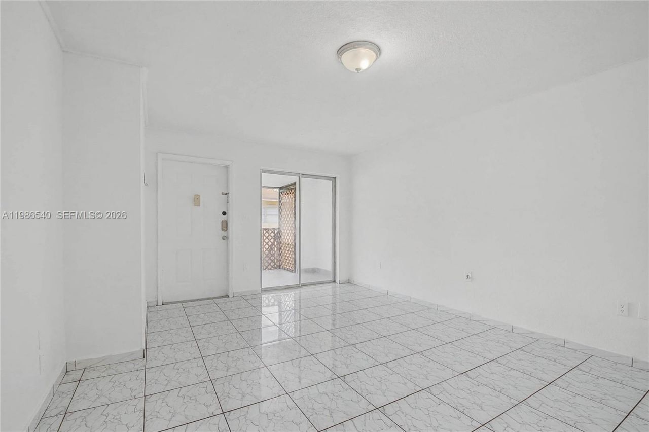 15619 SW 73rd Cir Ter , Unit 10-4, Miami, FL 33193 Photo