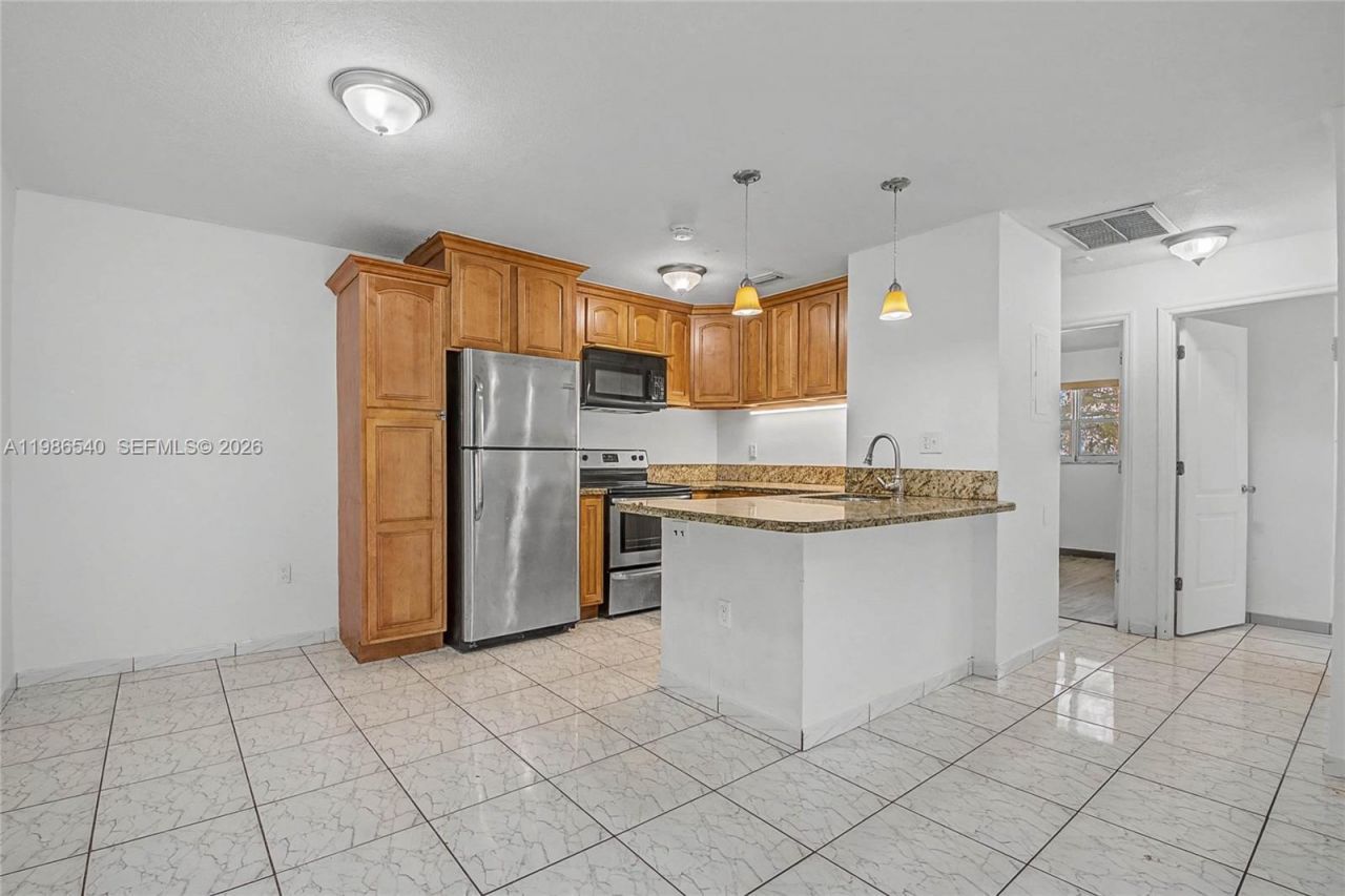 15619 SW 73rd Cir Ter , Unit 10-4, Miami, FL 33193 Photo