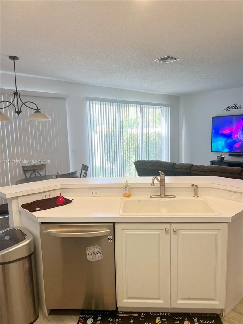 15973 NW 16th Ct, Pembroke Pines, FL 33028 Photo