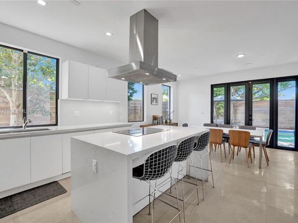 3465 SW 3rd Ave , Miami, FL 33145