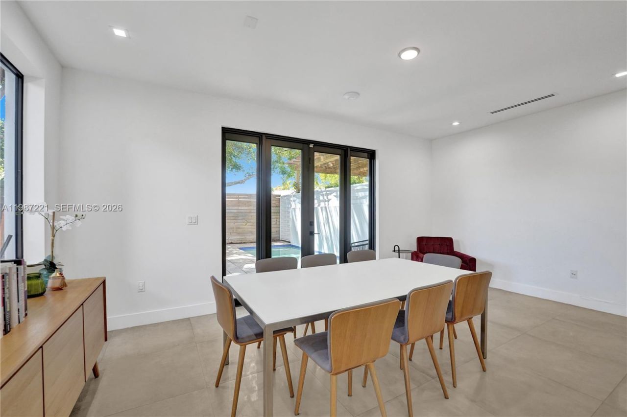 3465 SW 3rd Ave , Miami, FL 33145 Photo