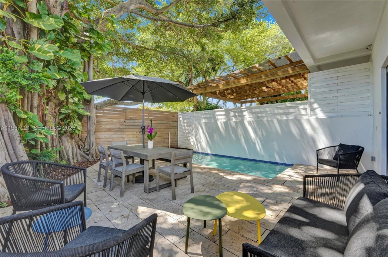 3465 SW 3rd Ave , Miami, FL 33145 Photo