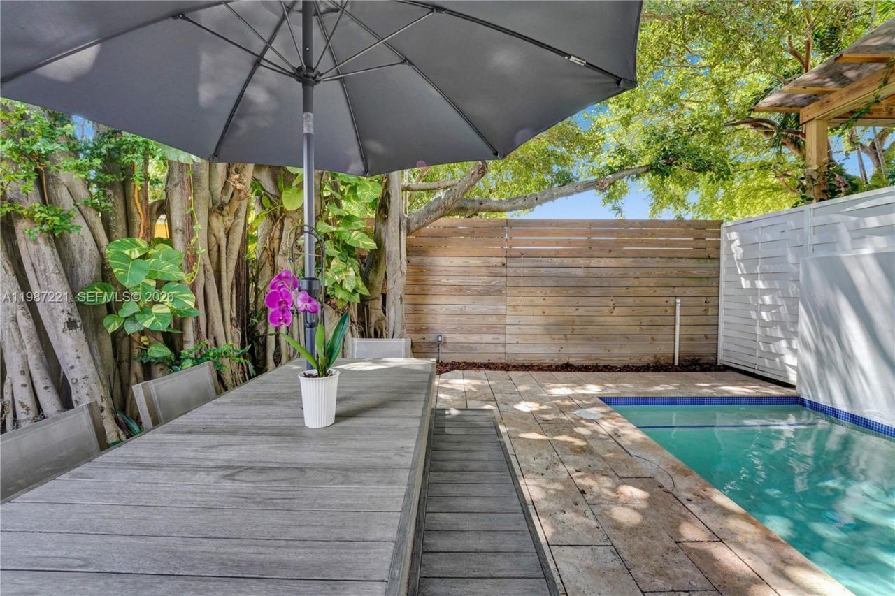 3465 SW 3rd Ave , Miami, FL 33145 Photo