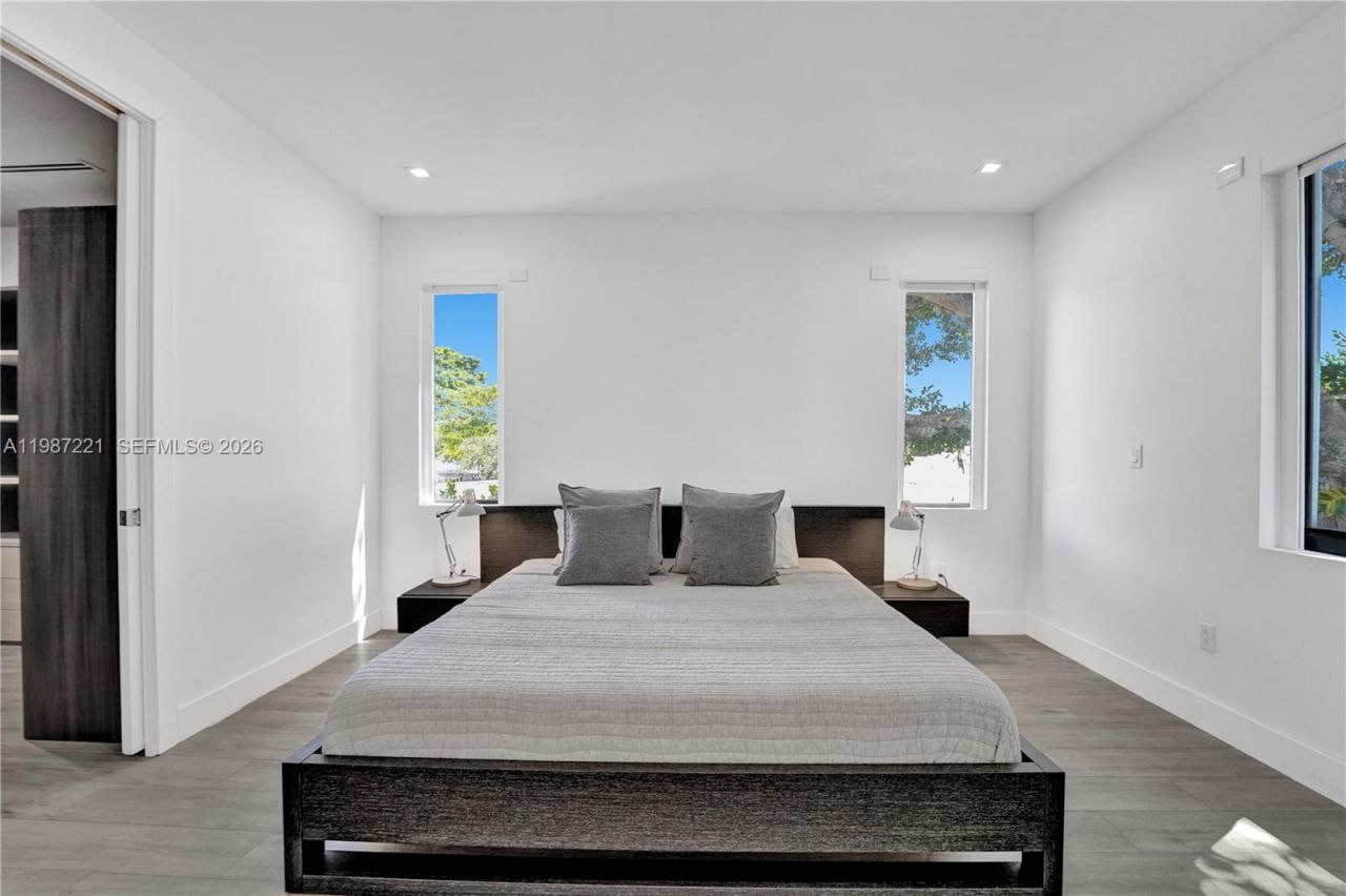 3465 SW 3rd Ave , Miami, FL 33145 Photo